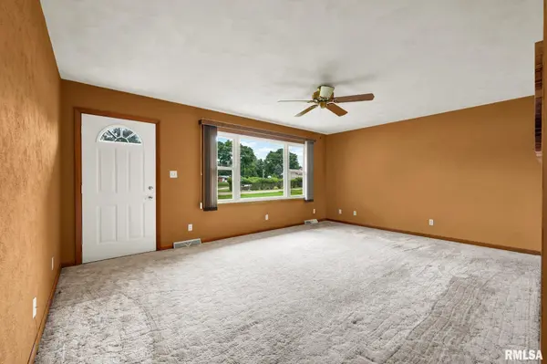 14628 N GARDENLAND DR, Chillicothe, IL 61523