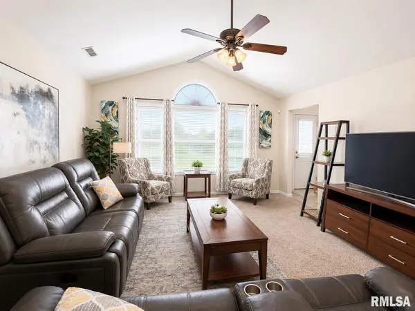 2117 W JUBILEE LN, Dunlap, IL 61525