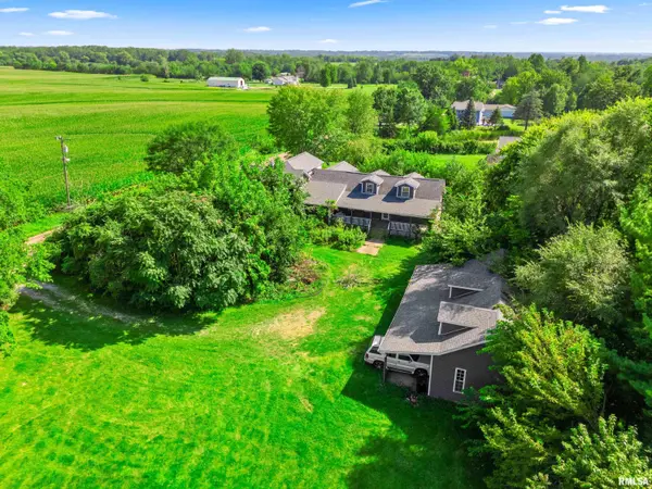 3074 COLE HOLLOW RD, Pekin, IL 61554