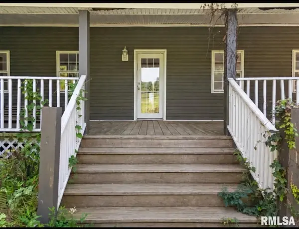 3074 COLE HOLLOW RD, Pekin, IL 61554