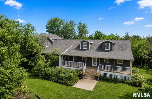 3074 COLE HOLLOW RD, Pekin, IL 61554