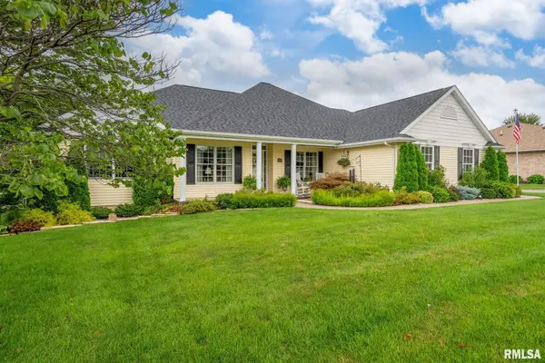 1020 FINCH DR, Geneseo, IL 61254
