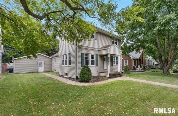 2218 11TH AVE, Moline, IL 61265-2216