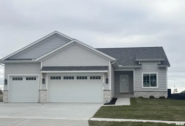 107 W TORREY PINES DR,  Eldridge,  IA 52748