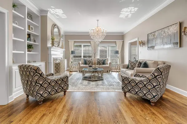 3279 DUKE CIR, Germantown, TN 38139