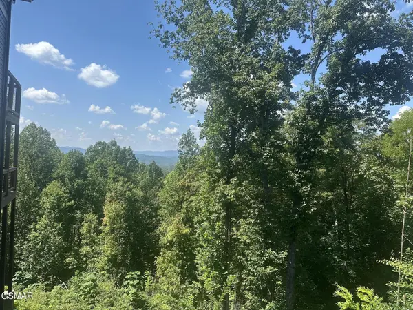 1921 Battle Top Road, Sevierville, TN 37876
