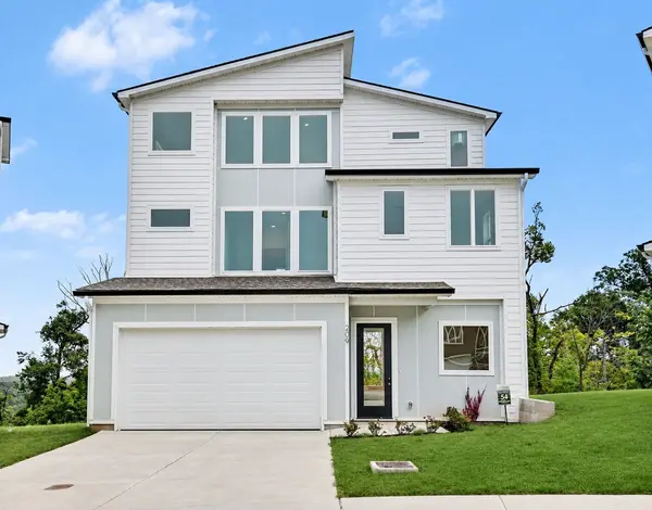 209 Walnutwood Lane, Nashville, TN 37211