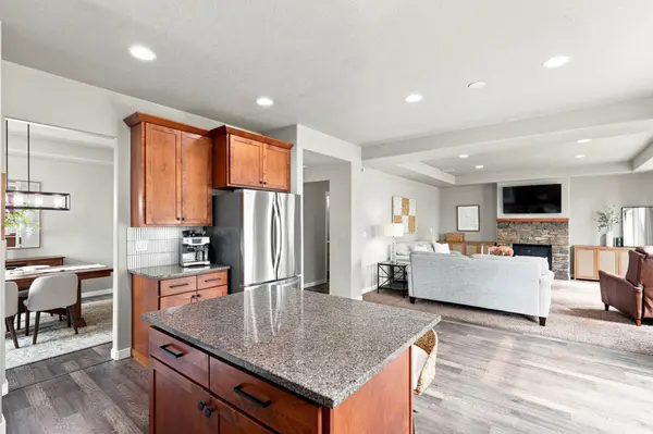 2823 W Sunset View Ln, Spokane, WA 99208