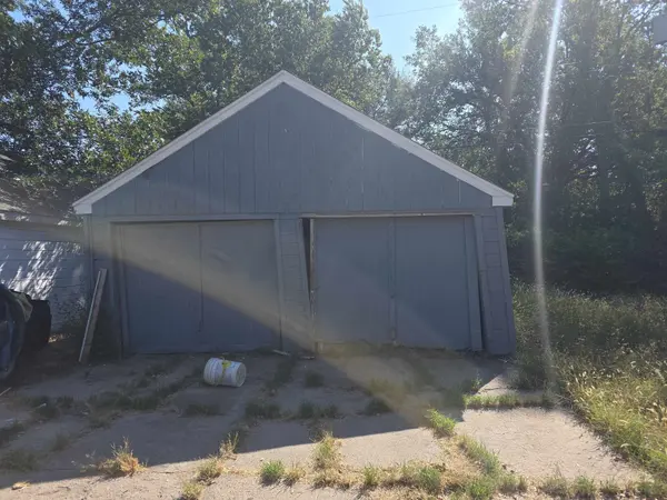 1028 N Estelle Ave, Wichita, KS 67214