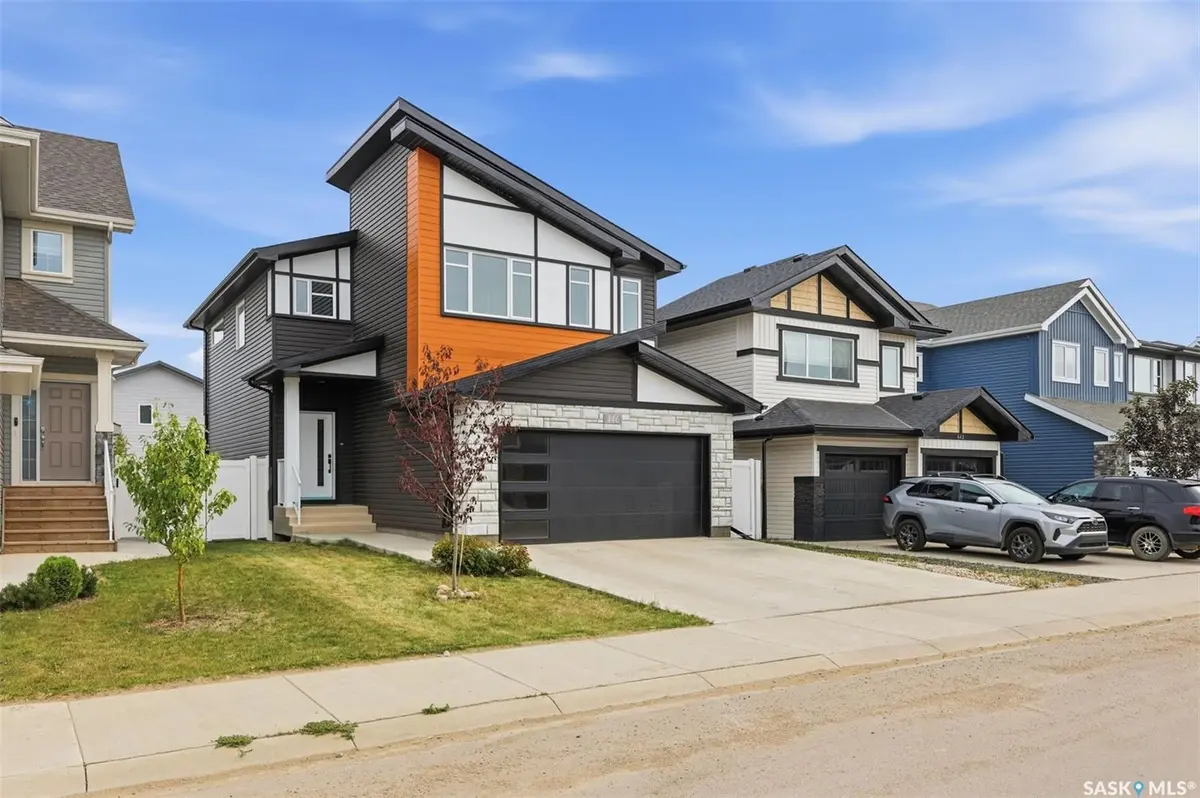 446 Aniskotaw WAY, Saskatoon, SK S7V 1M3