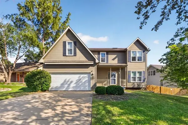 21160 W 126th TER, Olathe, KS 66061