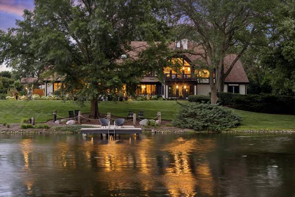 10S370 Madison ST, Burr Ridge, IL 60527