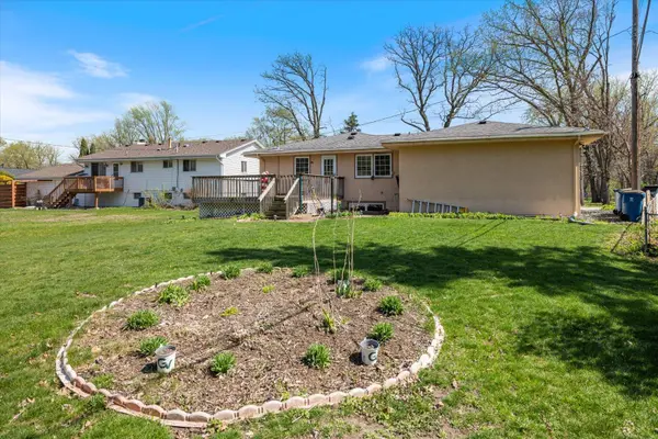 1436 E Old Shakopee RD, Bloomington, MN 55425