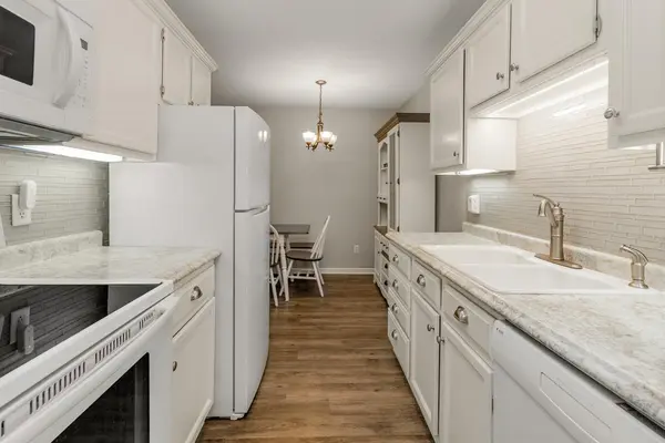 3431 Kent ST #708, Shoreview, MN 55126