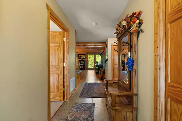 47151 Baffie BND, Garrison, MN 56450