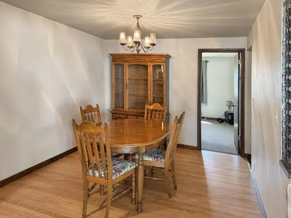 208 STATE ST, Neenah, WI 54956