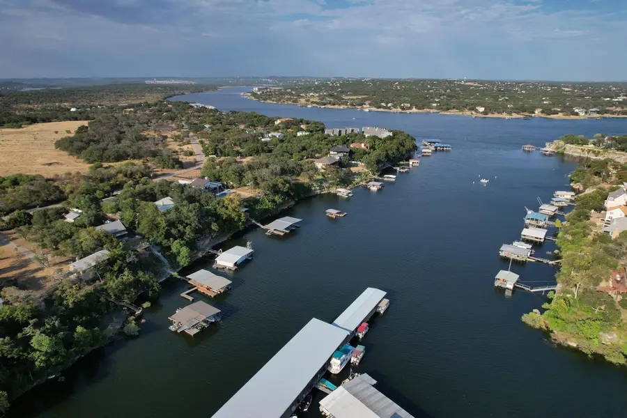 707 Cat Hollow Club DR, Spicewood, TX 78669