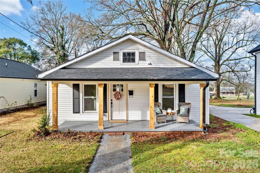 691 Gibson DR NW, Concord, NC 28025