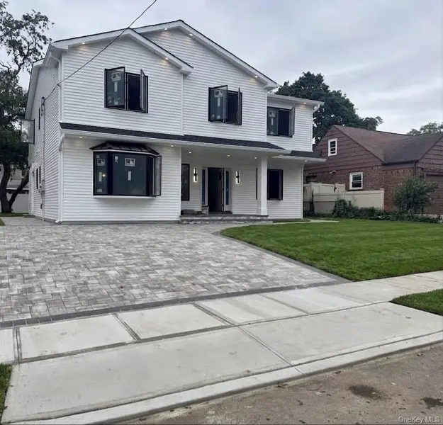448 Coolidge ST, West Hempstead, NY 11552