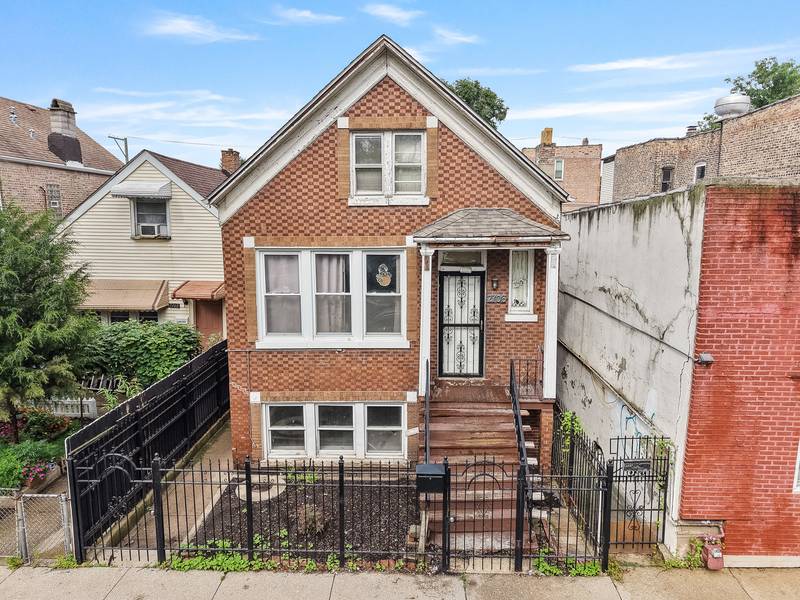 2706 S Trumbull AVE, Chicago, IL 60623