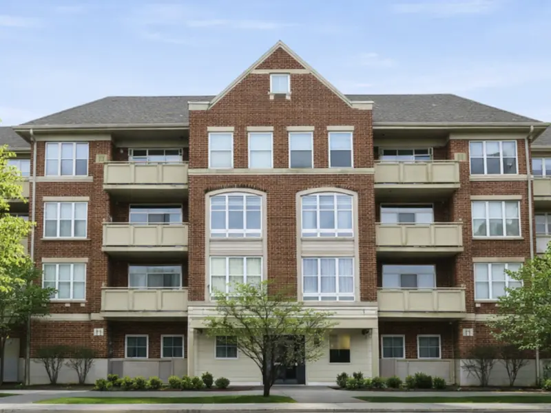 77 N Quentin RD #310, Palatine, IL 60067
