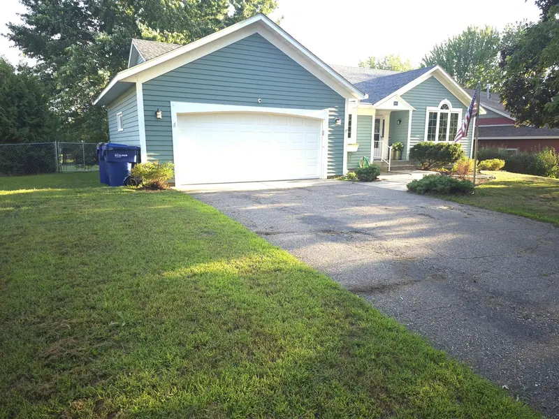 906 21st ST SE, Saint Cloud, MN 56304
