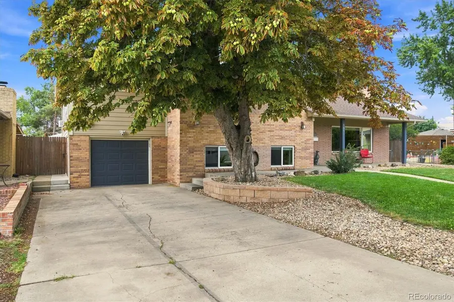 7861 Robin LN, Denver, CO 80221