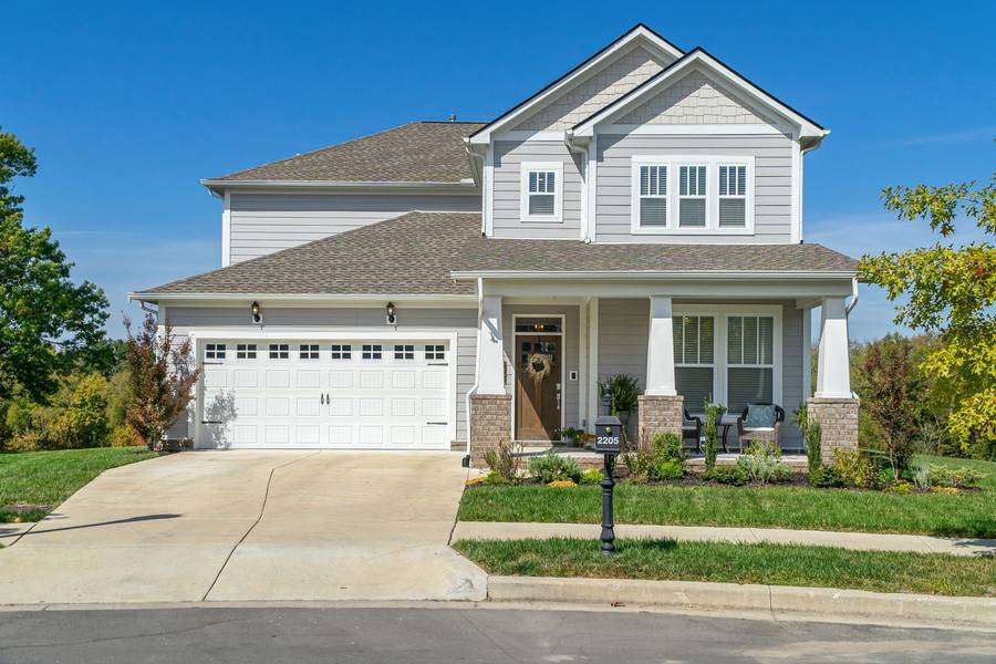 2205 Maytown Cir, Thompsons Station, TN 37179