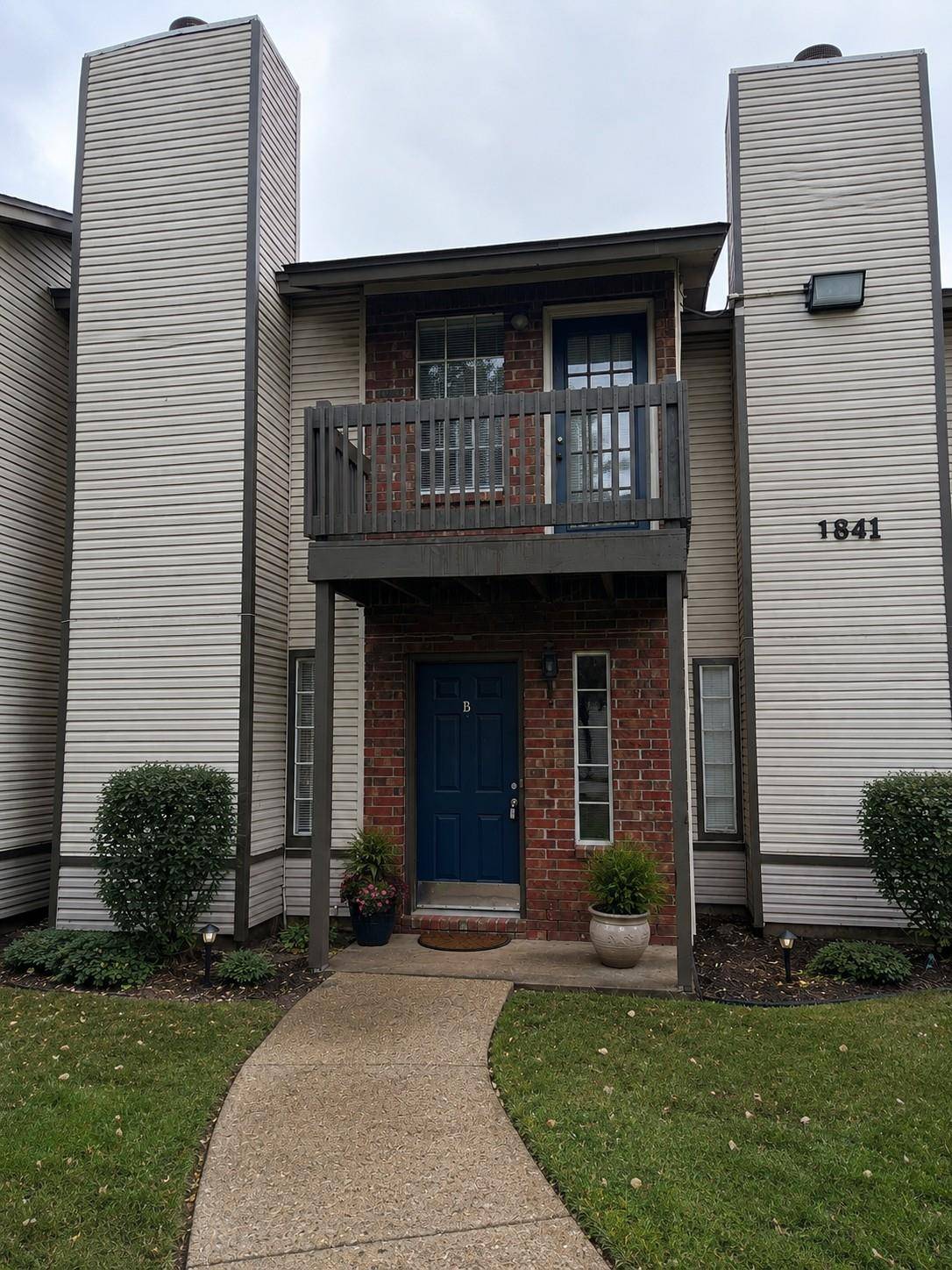 1841 River Crossing CIR #C, Austin, TX 78741