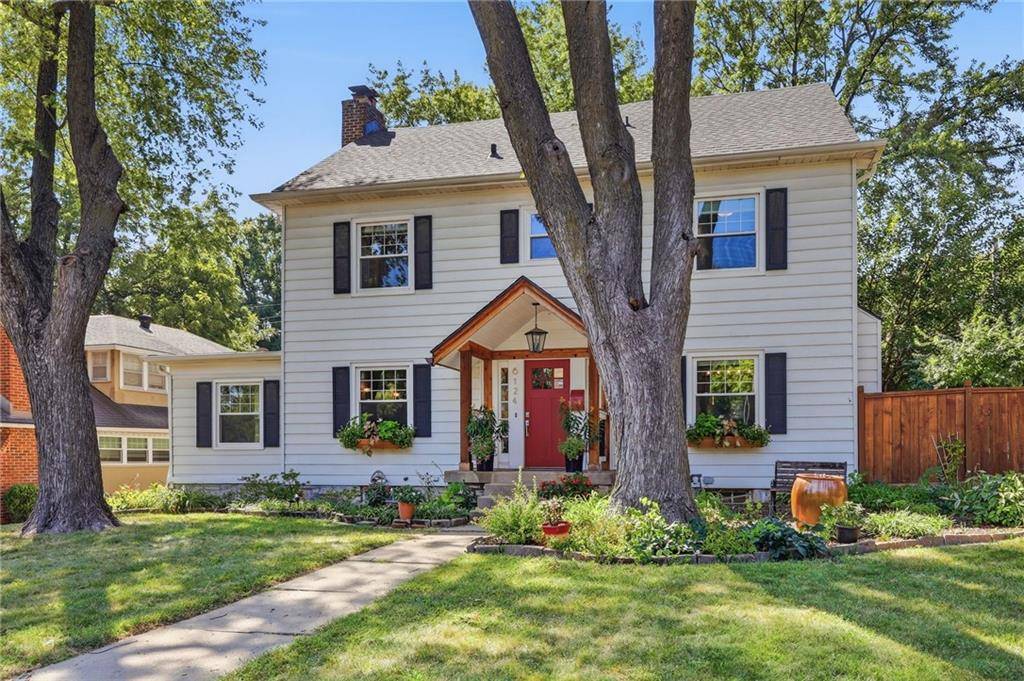 6124 Oak ST, Kansas City, MO 64113