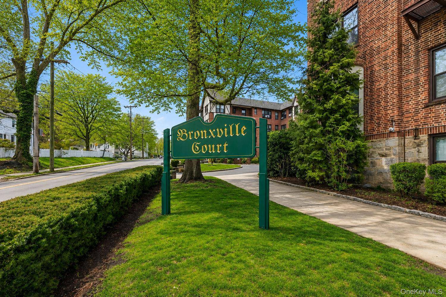 246 Bronxville RD #i2, Bronxville, NY 10708