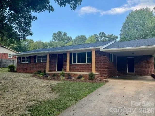 1911 Wall ST, Morganton, NC 28655