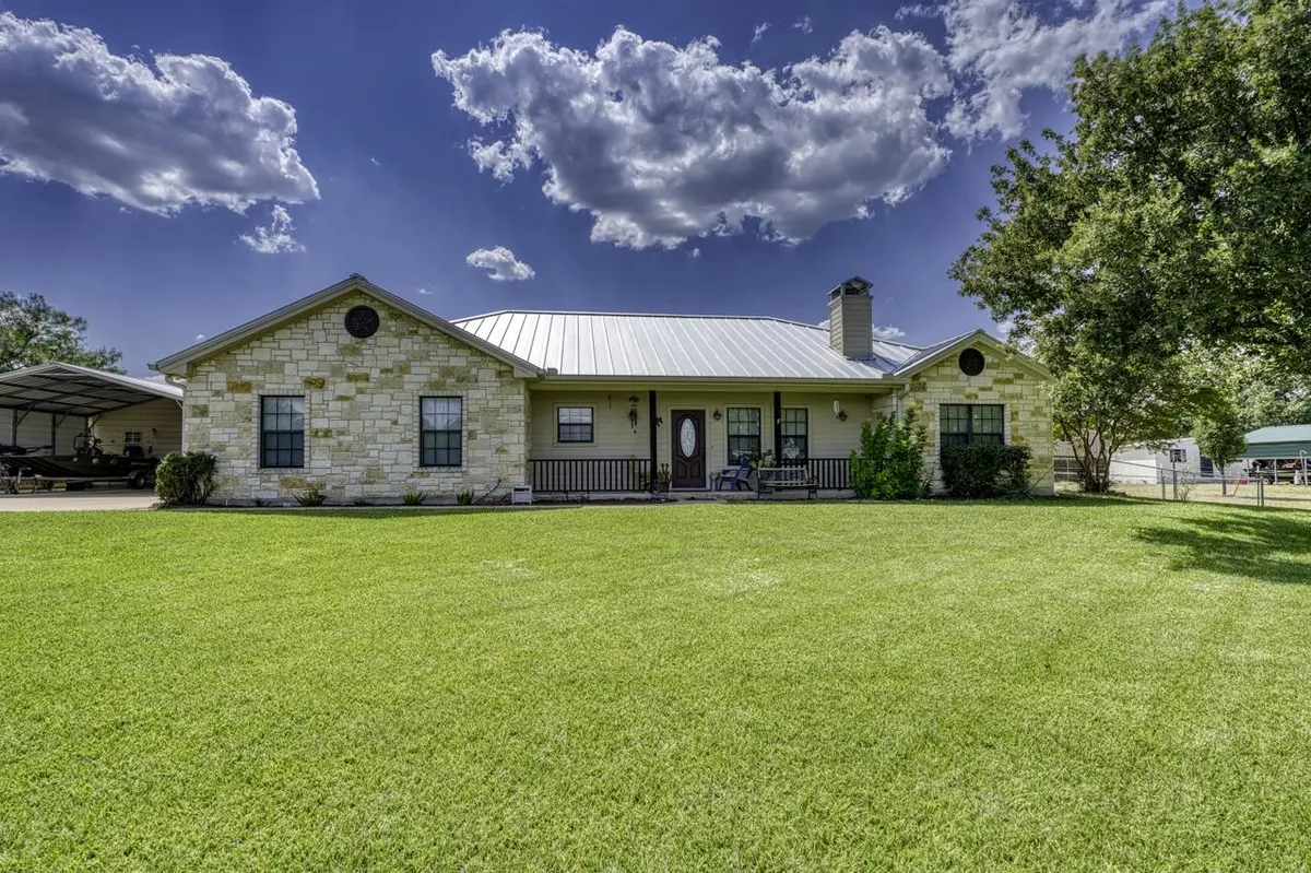 809 Skyline DR, Kingsland, TX 78639