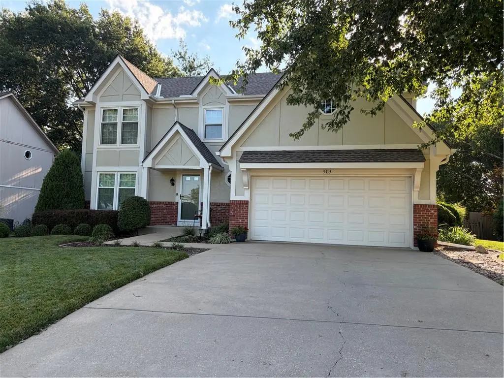 5113 Woodsonia DR, Shawnee, KS 66226