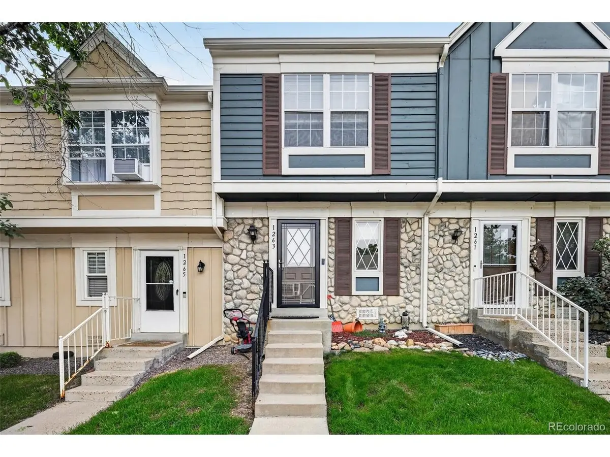 1263 S Idalia, Aurora, CO 80017