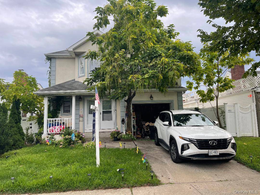 458 E Pine ST, Long Beach, NY 11561