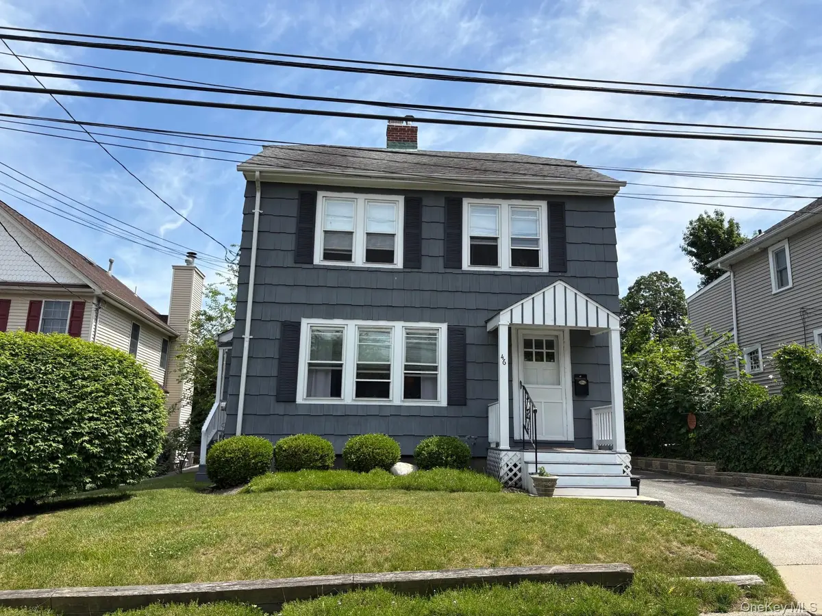 46 Sterling CT, Huntington, NY 11743