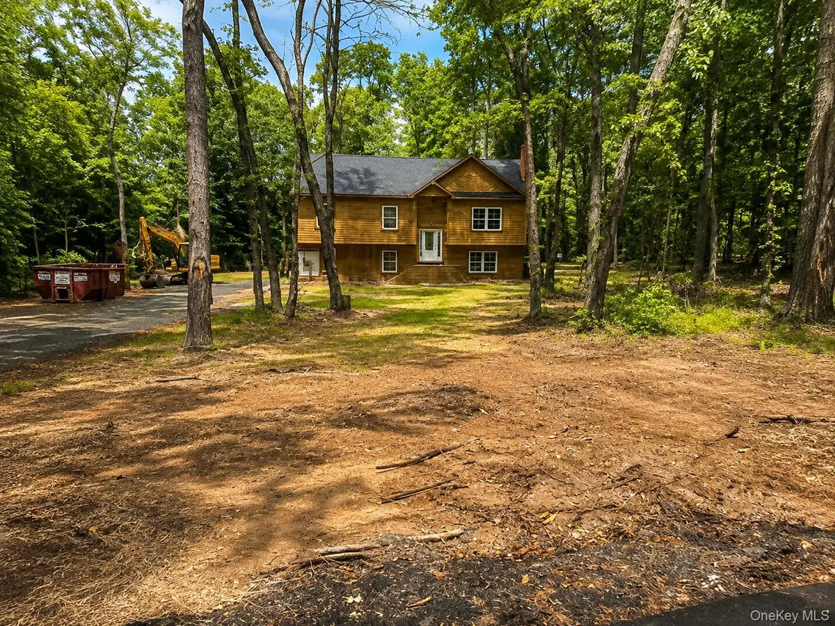 2 James PL, Port Jervis, NY 12771