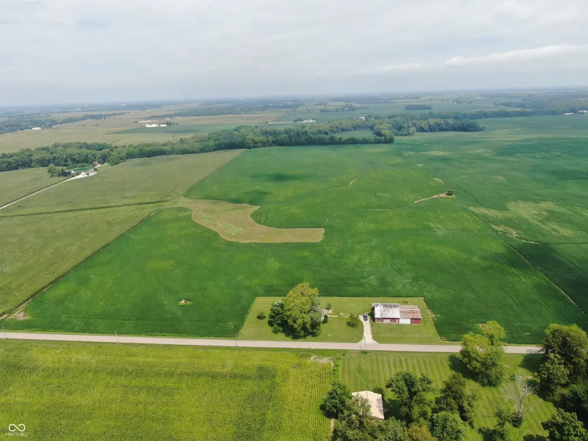 000 600 RD S, Waldron, IN 46182