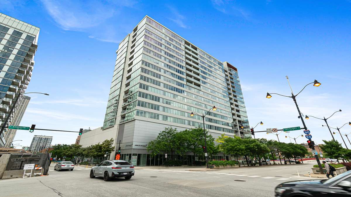 659 W Randolph ST #1016, Chicago, IL 60661