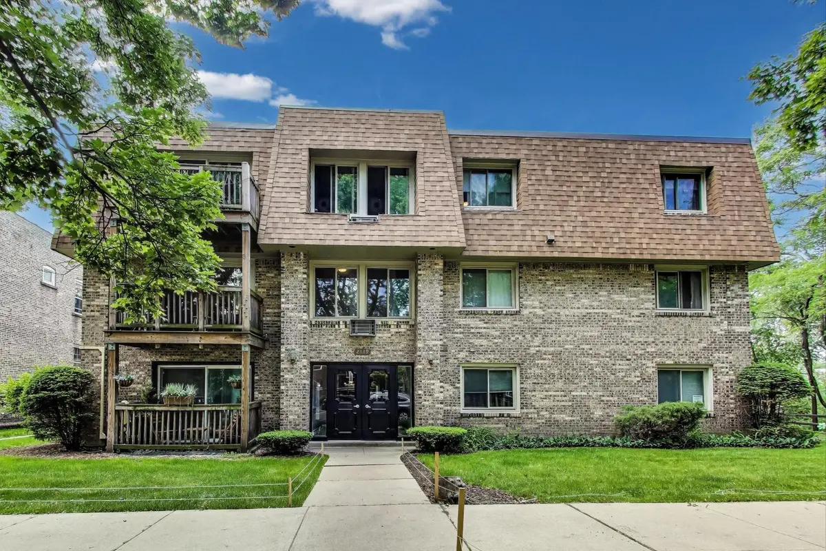 2619 W Agatite AVE #2A, Chicago, IL 60625