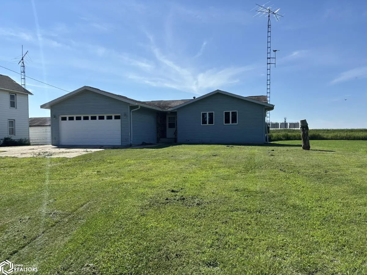 809 Grand AVE, Alden, IA 50006