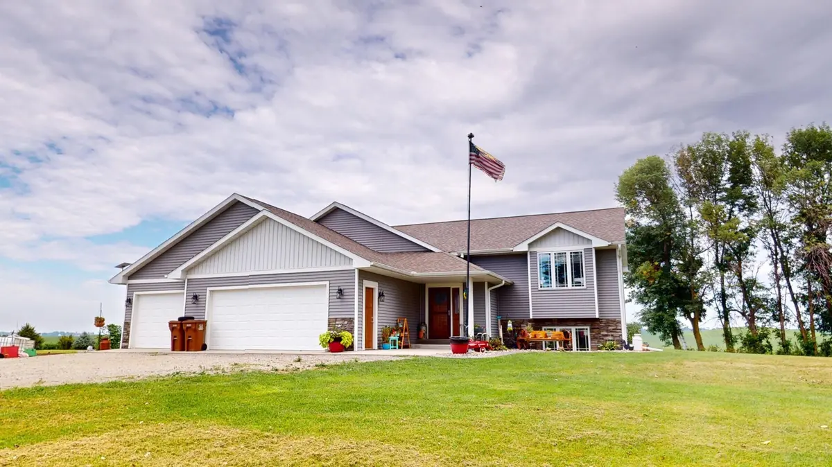 10479 92nd AVE SW, New Richland, MN 56072