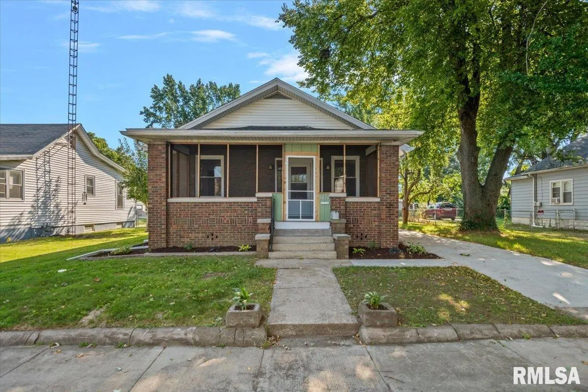 1824 N 9th ST, Springfield, IL 62702