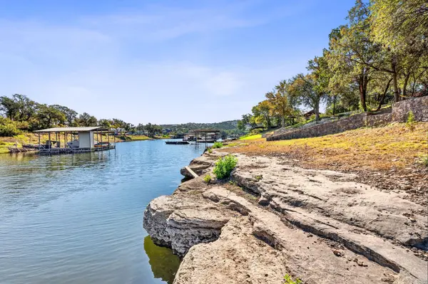 2609 Oak Ridge DR, Spicewood, TX 78669