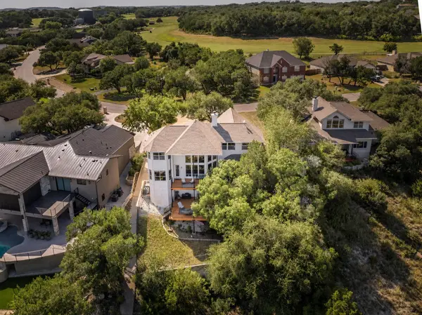 343 Venture BLVD S, Point Venture, TX 78645