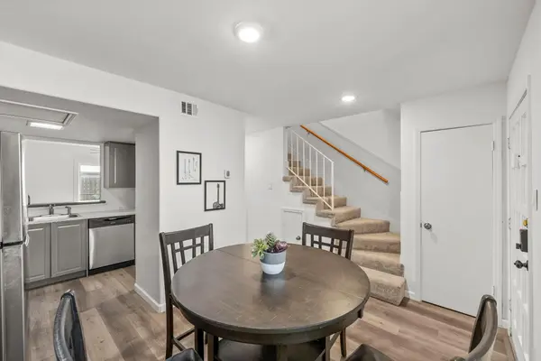 2300 Hancock DR #5, Austin, TX 78756