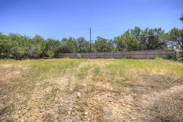 355 E Clark ST, Canyon Lake, TX 78133