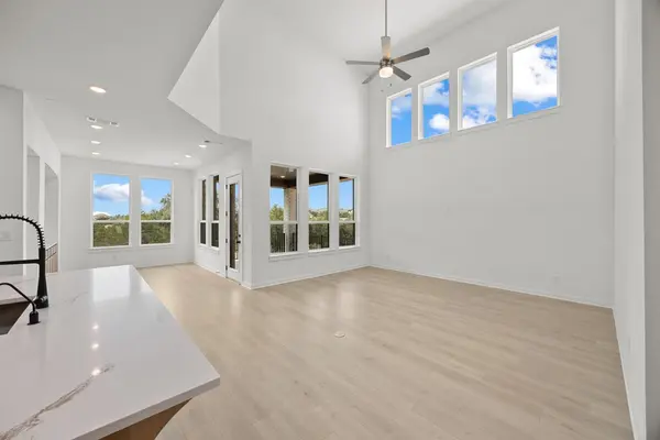 1216 Wolf Canyon RD, Georgetown, TX 78628