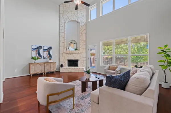 683 Oyster CRK, Buda, TX 78610